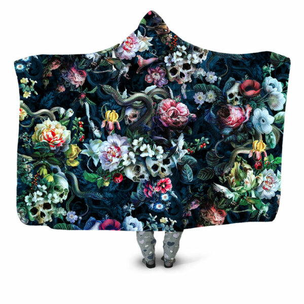 Skull and Snakes VII Hooded Blanket - Hoodie Lab